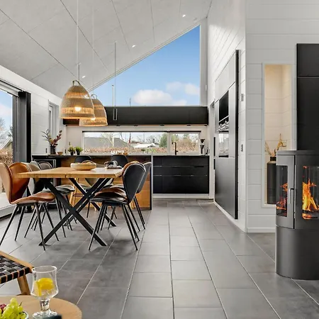2 Bedroom Cozy In * Juelsminde (Hedensted)