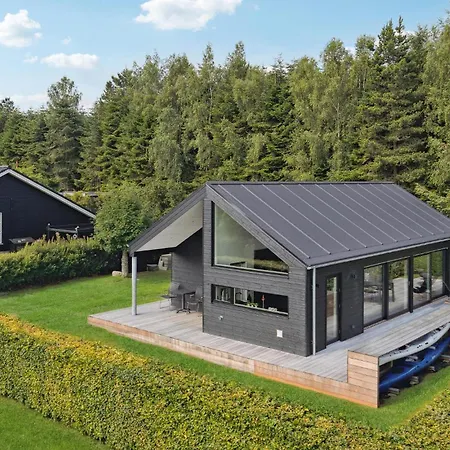 2 Bedroom Cozy In *