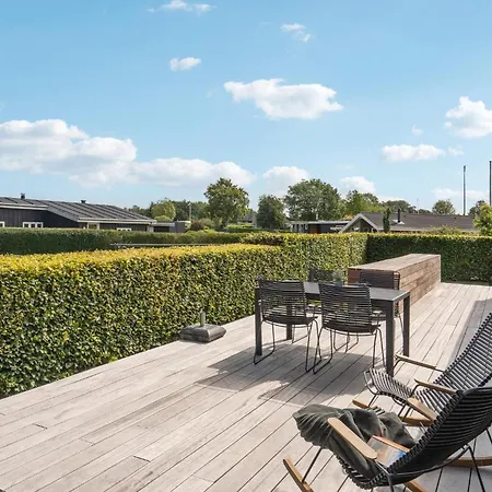 Semesterbostad 2 Bedroom Cozy In Juelsminde (Hedensted)