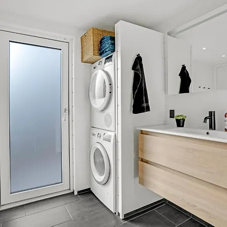 2 Bedroom Cozy In Juelsminde (Hedensted)